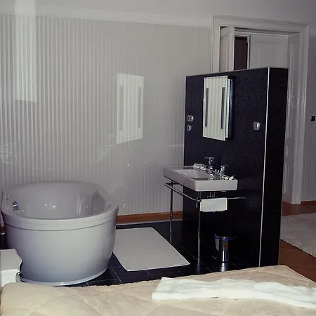 Rex Clinic Hotel